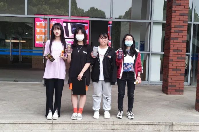 意昂报道图片