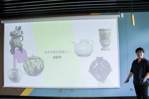 意昂报道图片