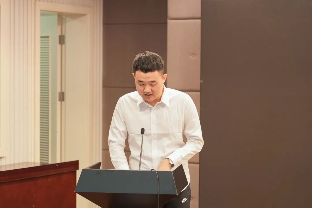 意昂报道图片