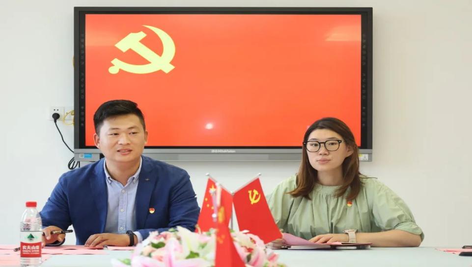 意昂新闻图片