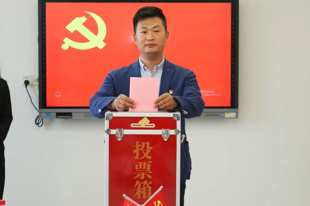 意昂杯赛图片