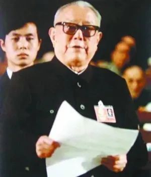 意昂精彩图片