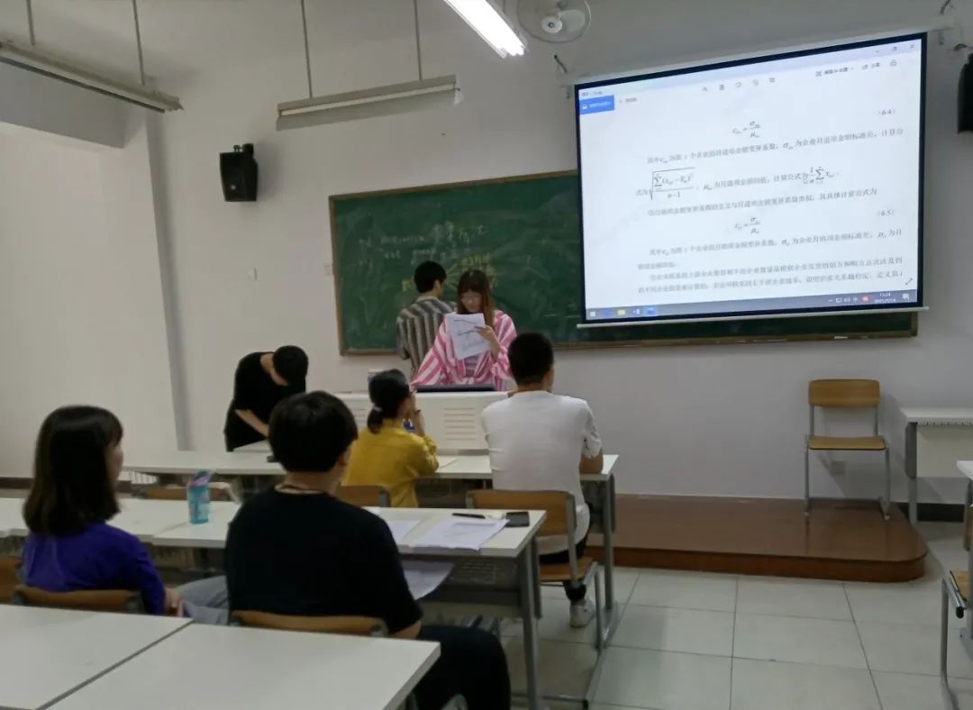 意昂杯赛图片