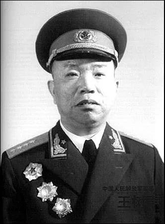 意昂报道图片