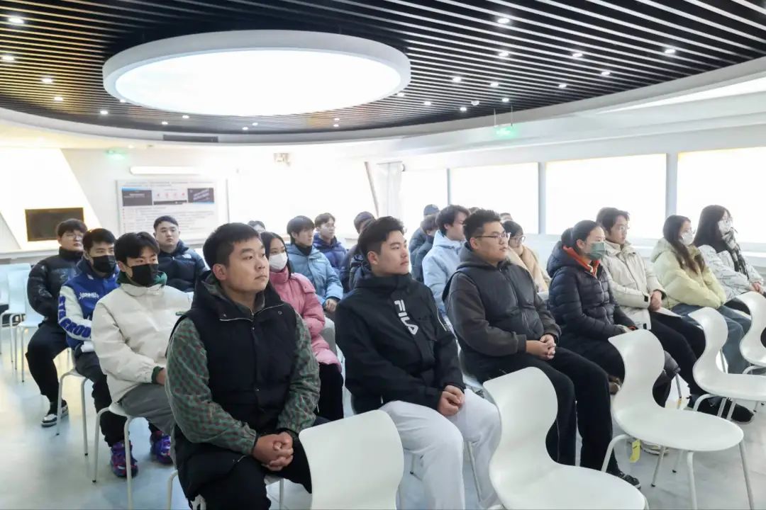 意昂新闻图片