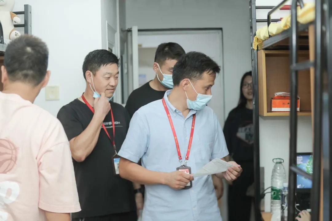 意昂报道图片