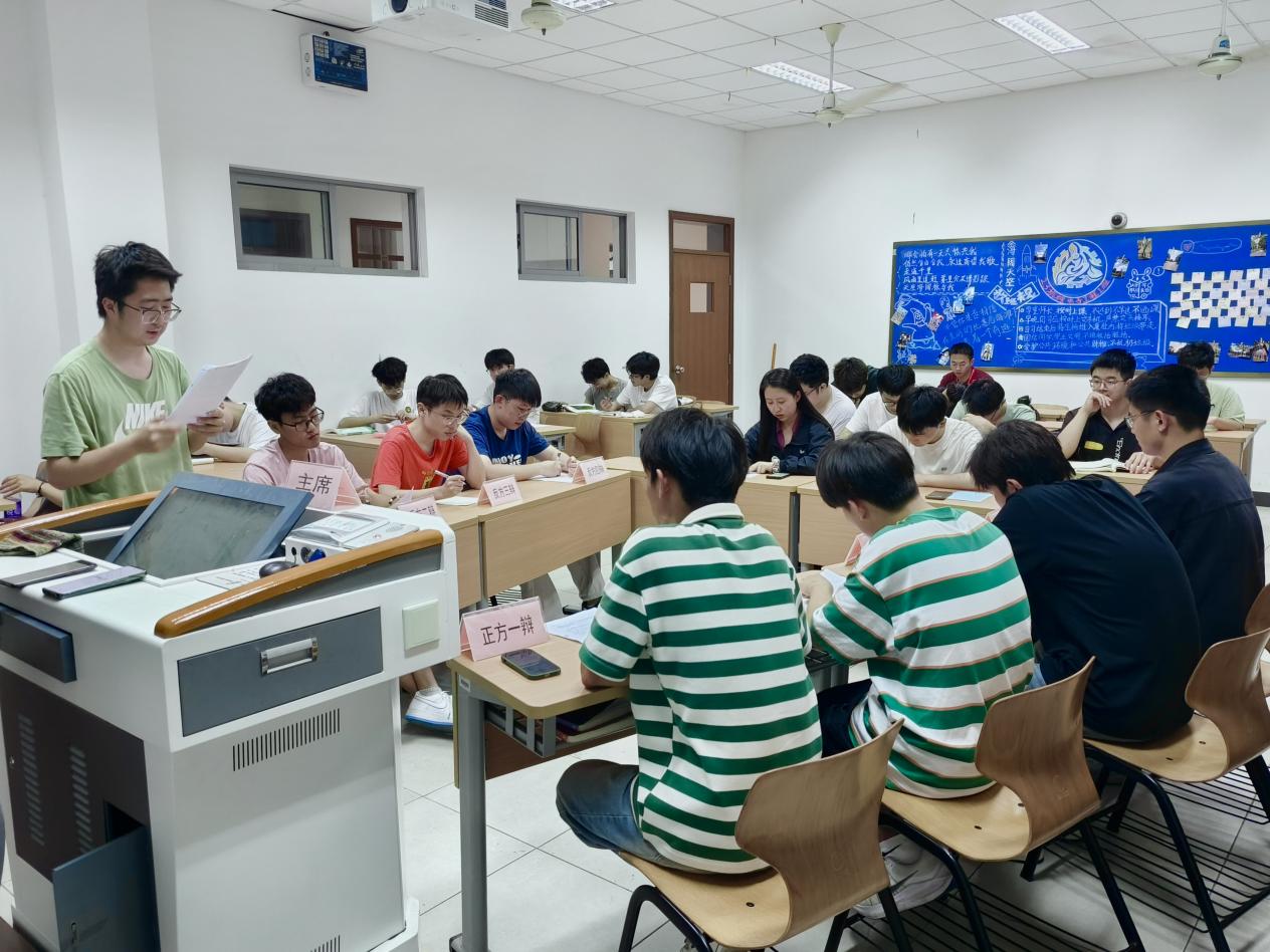 意昂杯赛图片