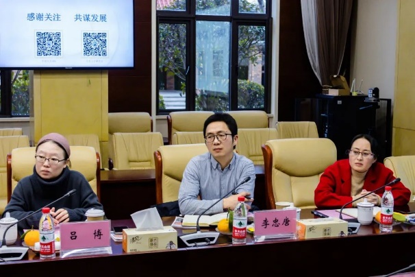 意昂下载图片