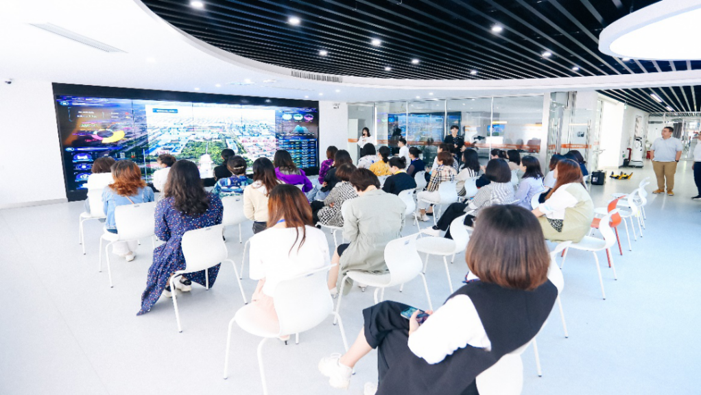 意昂新闻图片