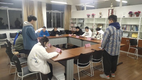 意昂新闻图片