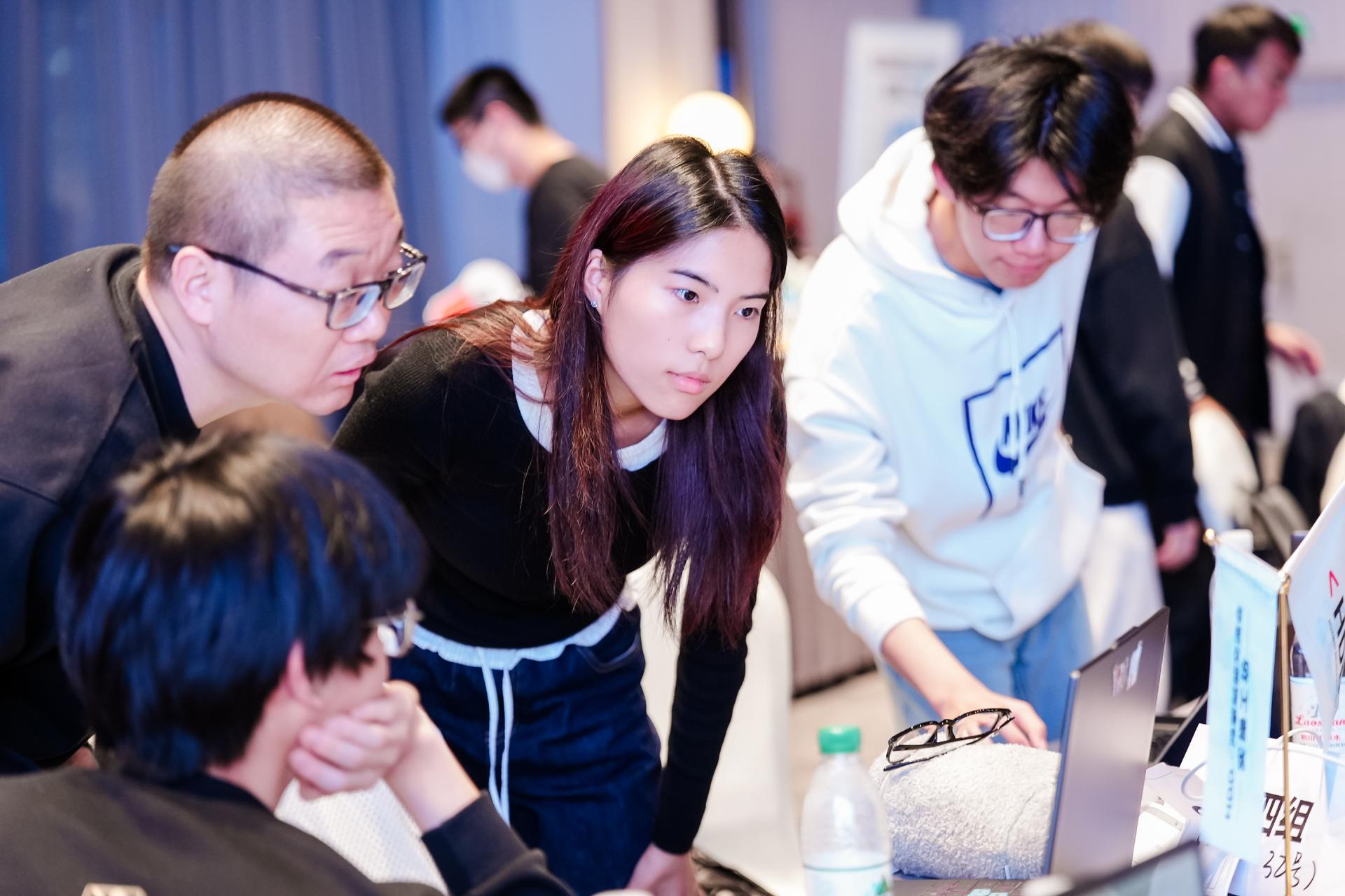 意昂新闻图片