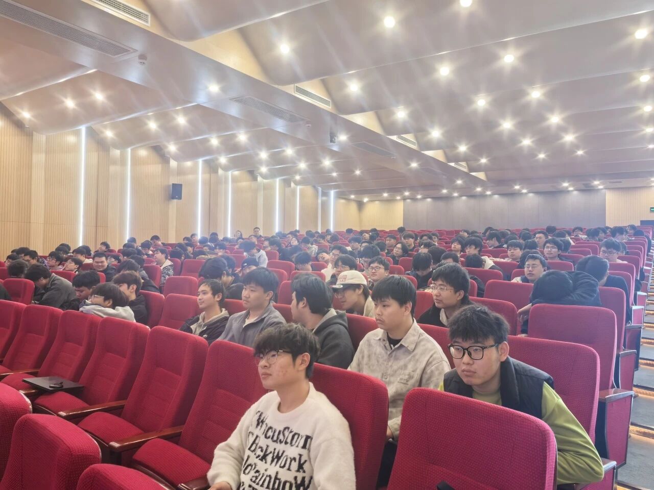 意昂登录图片