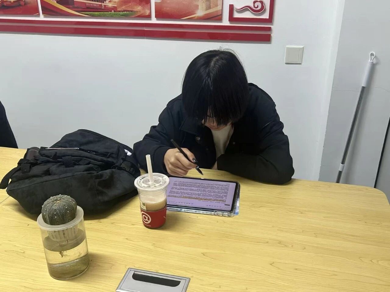 意昂娱乐图片