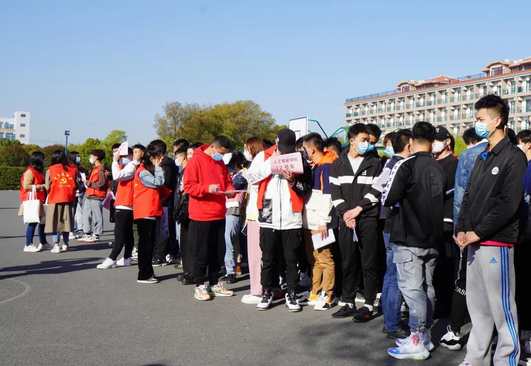 意昂风采图片
