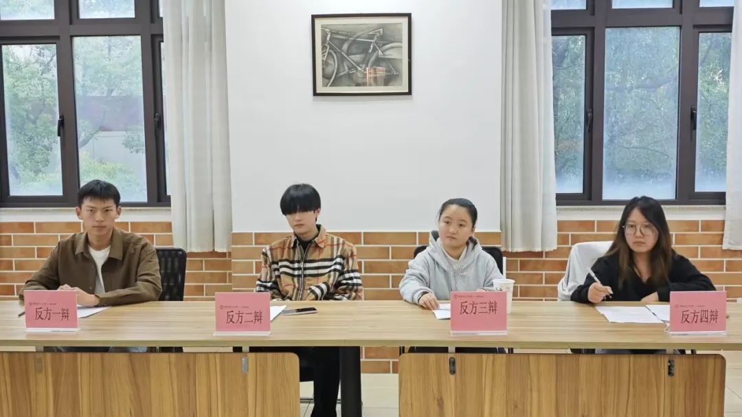 意昂报道图片