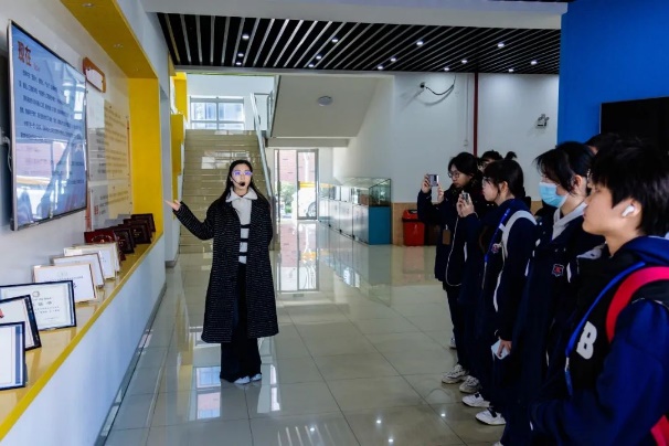 意昂登录图片