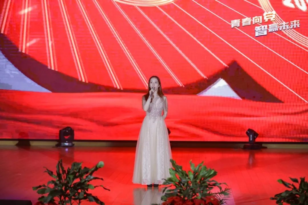 意昂杯赛图片