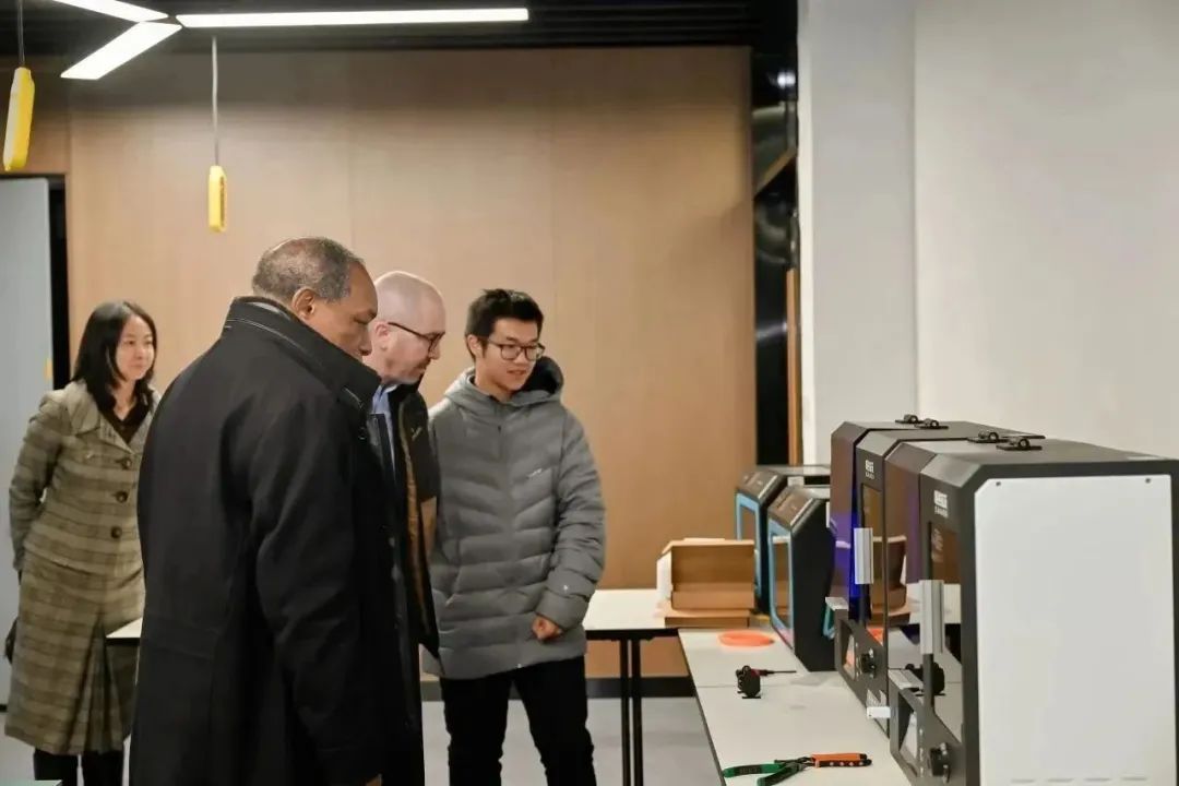 意昂app图片