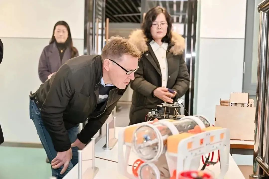 意昂手机版图片