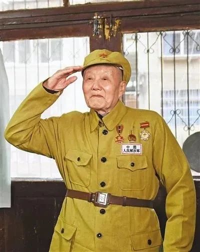 意昂新闻图片
