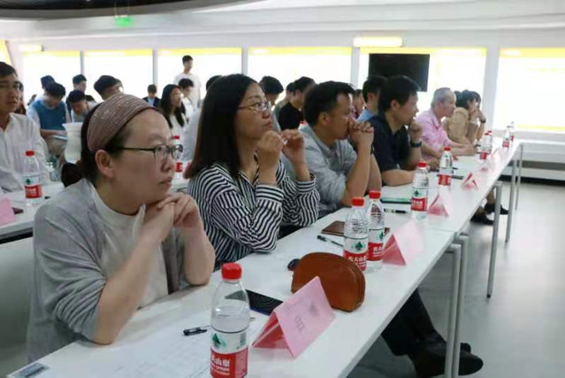 意昂激情图片