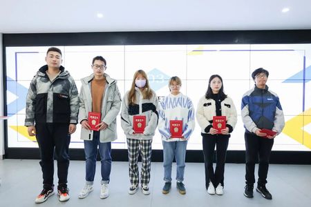 意昂新闻图片