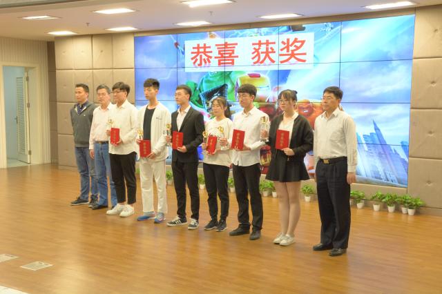 意昂报道图片