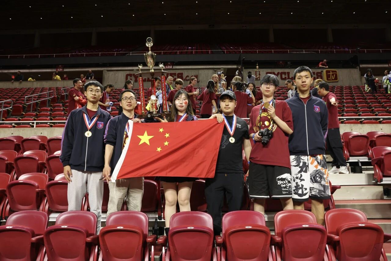 学生参加世界头脑奥林匹克竞赛获-意昂登录