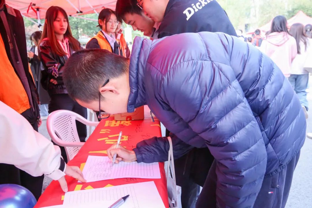 意昂下载图片