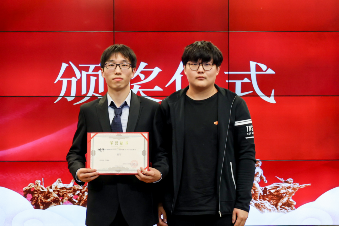 意昂报道图片
