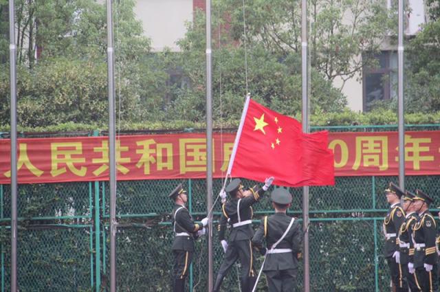 意昂精彩图片