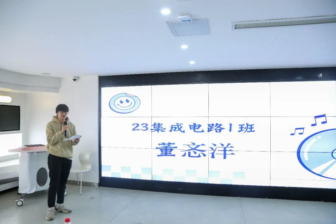 意昂杯赛图片