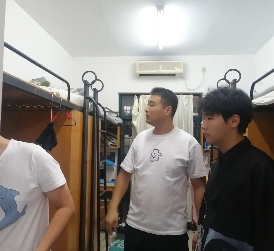 意昂精彩图片