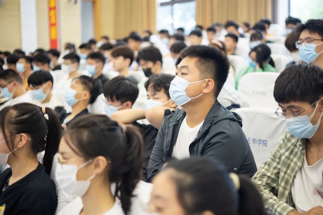 意昂杯赛图片