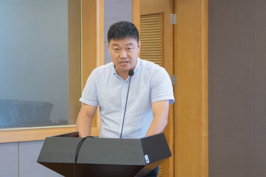 意昂报道图片