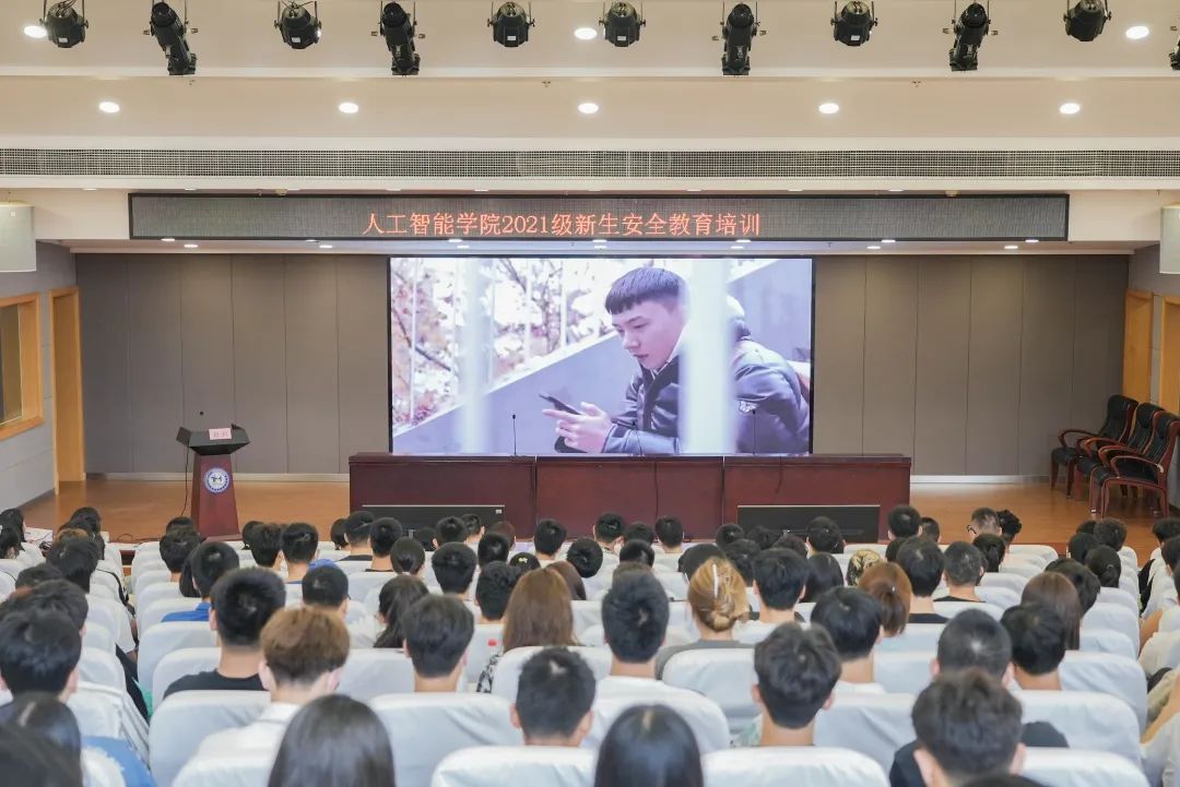 意昂资讯图片