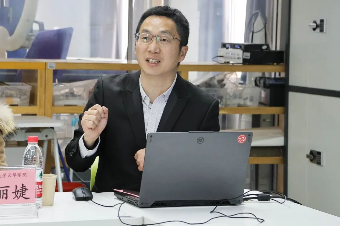 意昂下载图片