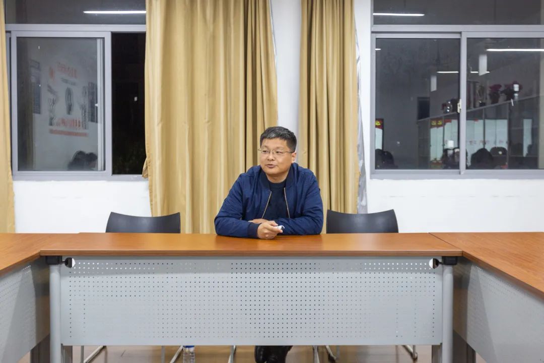 意昂报道图片