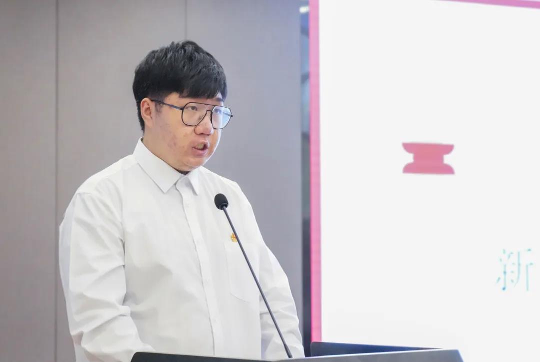 意昂新闻图片