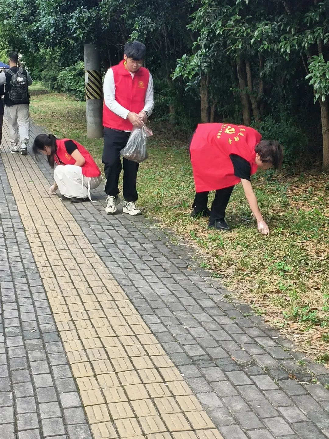 意昂新闻图片